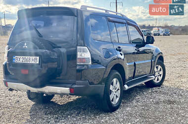 Внедорожник / Кроссовер Mitsubishi Pajero 2007 в Новояворовске