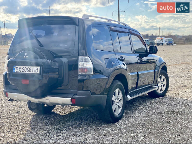 Внедорожник / Кроссовер Mitsubishi Pajero 2007 в 