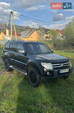Позашляховик / Кросовер Mitsubishi Pajero 2007 в 