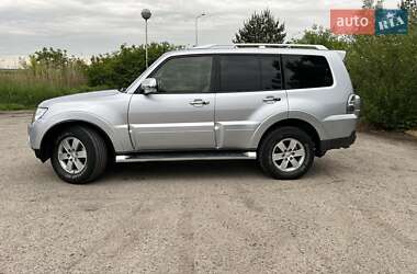 Внедорожник / Кроссовер Mitsubishi Pajero 2007 в 