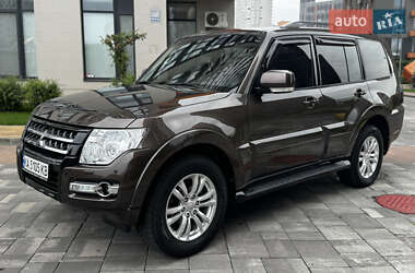 Позашляховик / Кросовер Mitsubishi Pajero 2019 в Києві