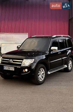 Позашляховик / Кросовер Mitsubishi Pajero 2008 в Чернігові