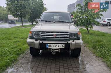 Внедорожник / Кроссовер Mitsubishi Pajero 1996 в 