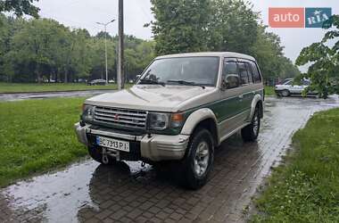 Внедорожник / Кроссовер Mitsubishi Pajero 1996 в Львове