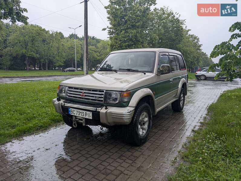 Внедорожник / Кроссовер Mitsubishi Pajero 1996 в Львове