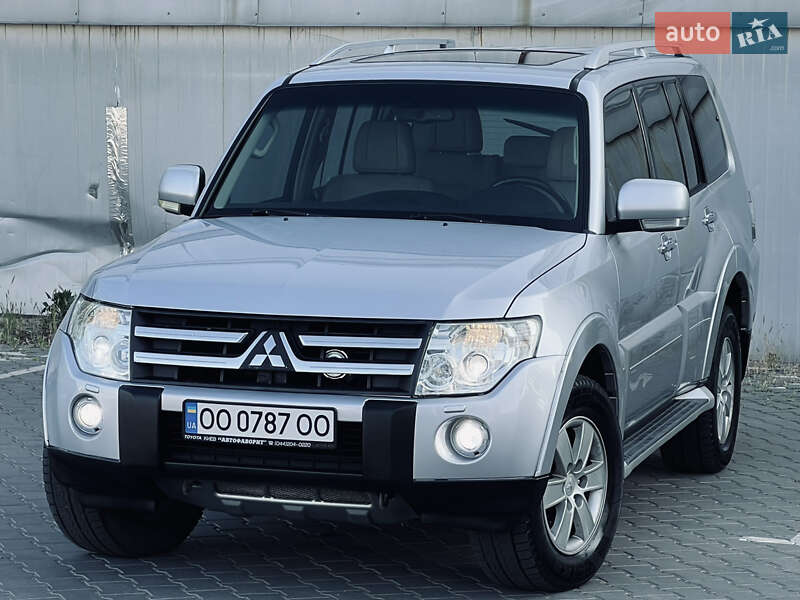 Внедорожник / Кроссовер Mitsubishi Pajero 2007 в Одессе