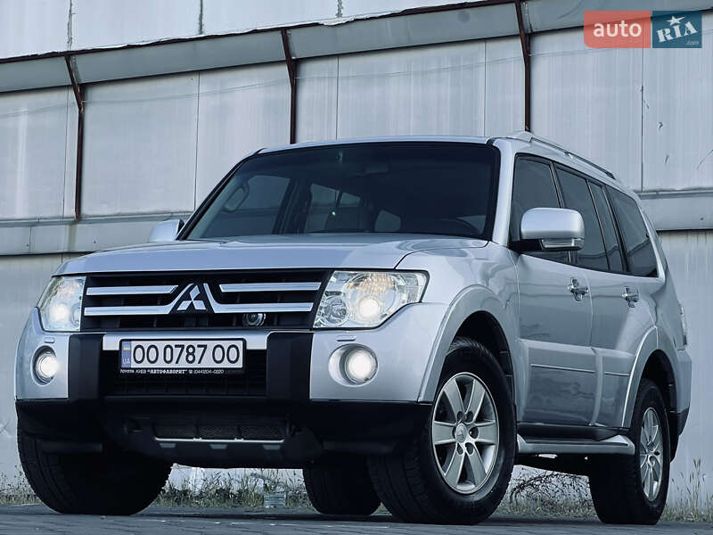 Внедорожник / Кроссовер Mitsubishi Pajero 2007 в Одессе