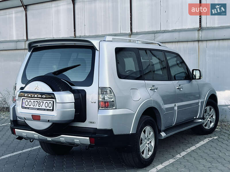 Внедорожник / Кроссовер Mitsubishi Pajero 2007 в Одессе