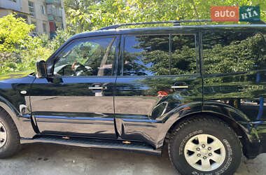 Внедорожник / Кроссовер Mitsubishi Pajero 2006 в 