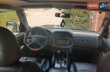 Внедорожник / Кроссовер Mitsubishi Pajero 2005 в 