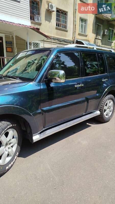 Внедорожник / Кроссовер Mitsubishi Pajero 2007 в Одессе