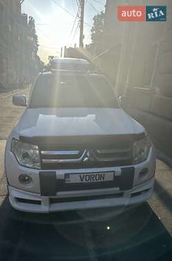 Внедорожник / Кроссовер Mitsubishi Pajero 2007 в Одессе