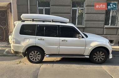 Внедорожник / Кроссовер Mitsubishi Pajero 2007 в 