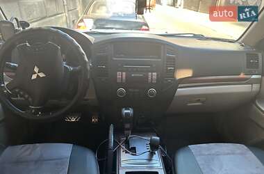 Внедорожник / Кроссовер Mitsubishi Pajero 2007 в 