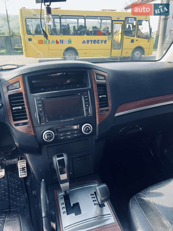 Позашляховик / Кросовер Mitsubishi Pajero 2008 в Перечині