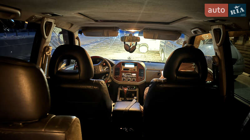 Внедорожник / Кроссовер Mitsubishi Pajero 2006 в Вижнице фото 5 Внедорожник / Кроссовер Mitsubishi Pajero 2006 в Вижнице