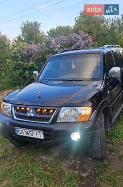 Внедорожник / Кроссовер Mitsubishi Pajero 2006 в Смеле