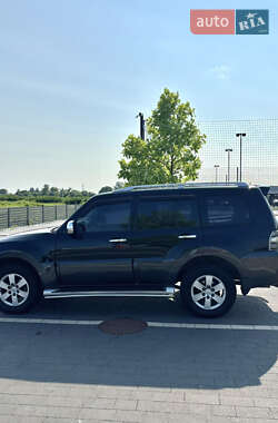 Внедорожник / Кроссовер Mitsubishi Pajero 2008 в 