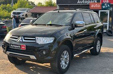 Внедорожник / Кроссовер Mitsubishi Pajero 2015 в Виннице