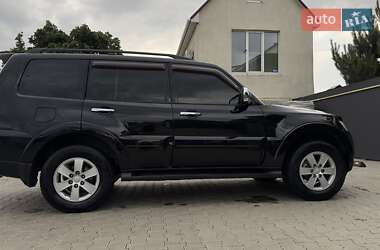 Внедорожник / Кроссовер Mitsubishi Pajero 2008 в 