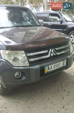 Внедорожник / Кроссовер Mitsubishi Pajero 2007 в Киеве