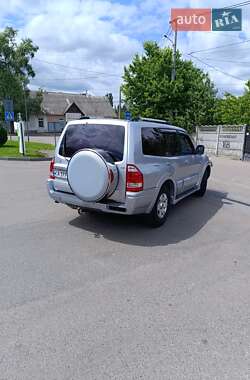Внедорожник / Кроссовер Mitsubishi Pajero 2004 в 