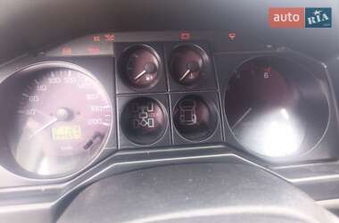Внедорожник / Кроссовер Mitsubishi Pajero 2001 в 