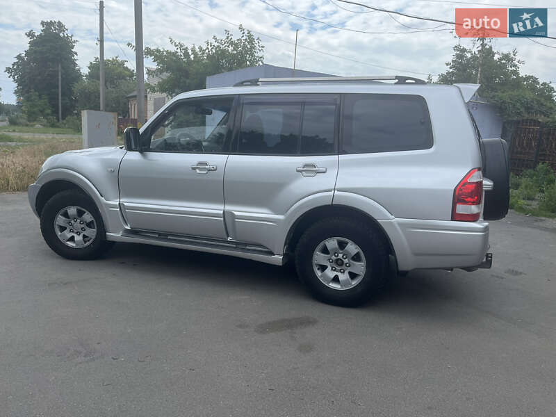 Внедорожник / Кроссовер Mitsubishi Pajero 2003 в 