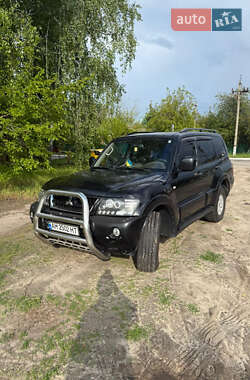 Внедорожник / Кроссовер Mitsubishi Pajero 2006 в 