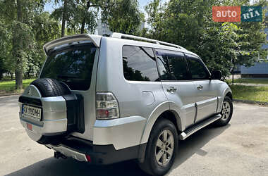 Внедорожник / Кроссовер Mitsubishi Pajero 2007 в Харькове