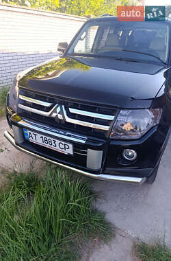 Внедорожник / Кроссовер Mitsubishi Pajero 2008 в Богородчанах