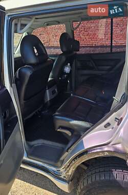 Внедорожник / Кроссовер Mitsubishi Pajero 2002 в 
