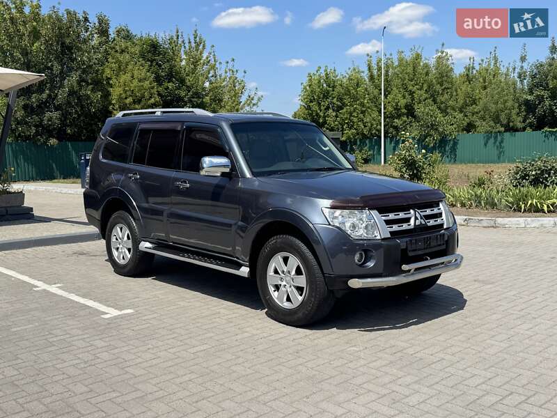 Позашляховик / Кросовер Mitsubishi Pajero 2008 в Дніпрі