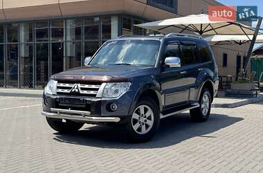 Внедорожник / Кроссовер Mitsubishi Pajero 2008 в Днепре