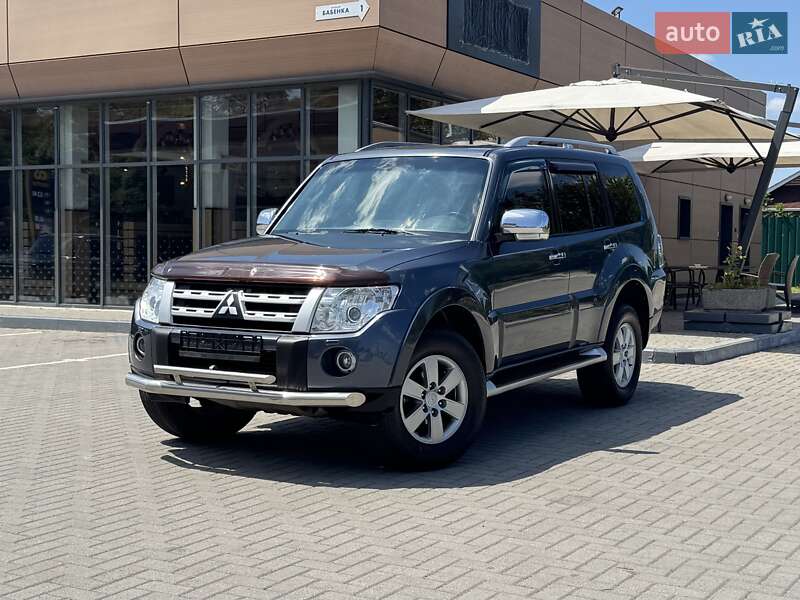 Mitsubishi Pajero 2008