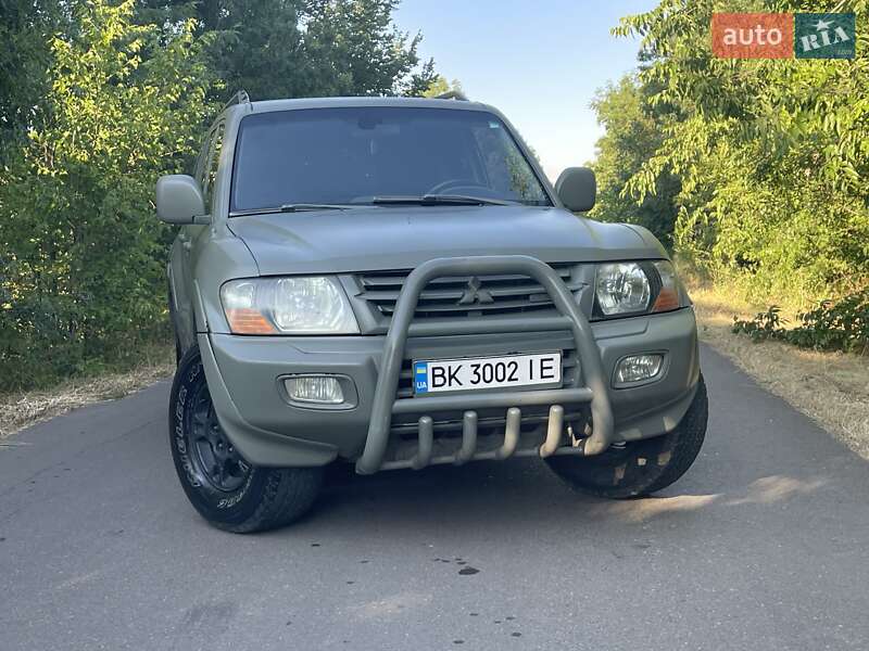 Внедорожник / Кроссовер Mitsubishi Pajero 2001 в Одессе