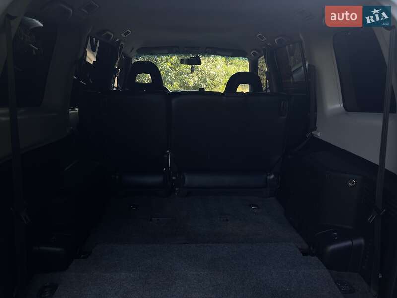Внедорожник / Кроссовер Mitsubishi Pajero 2001 в Одессе
