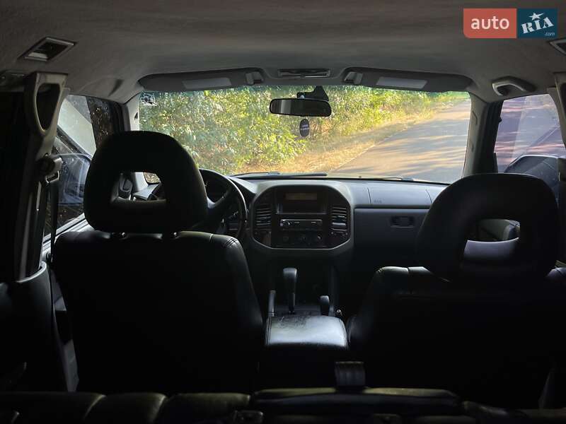 Внедорожник / Кроссовер Mitsubishi Pajero 2001 в Одессе