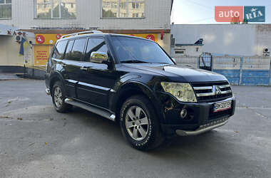 Позашляховик / Кросовер Mitsubishi Pajero 2007 в 