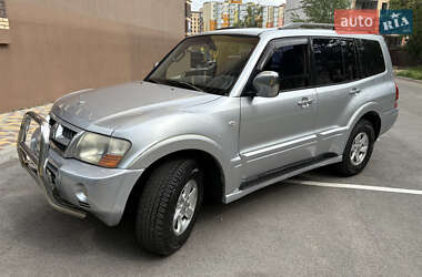 Позашляховик / Кросовер Mitsubishi Pajero 2005 в Чернігові