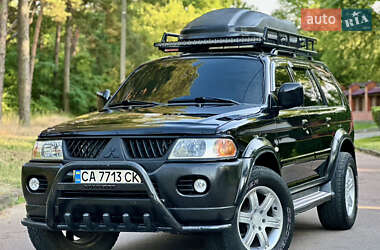 Внедорожник / Кроссовер Mitsubishi Pajero 2006 в 