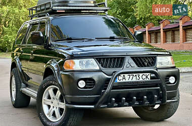 Внедорожник / Кроссовер Mitsubishi Pajero 2006 в 