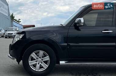 Внедорожник / Кроссовер Mitsubishi Pajero 2009 в 
