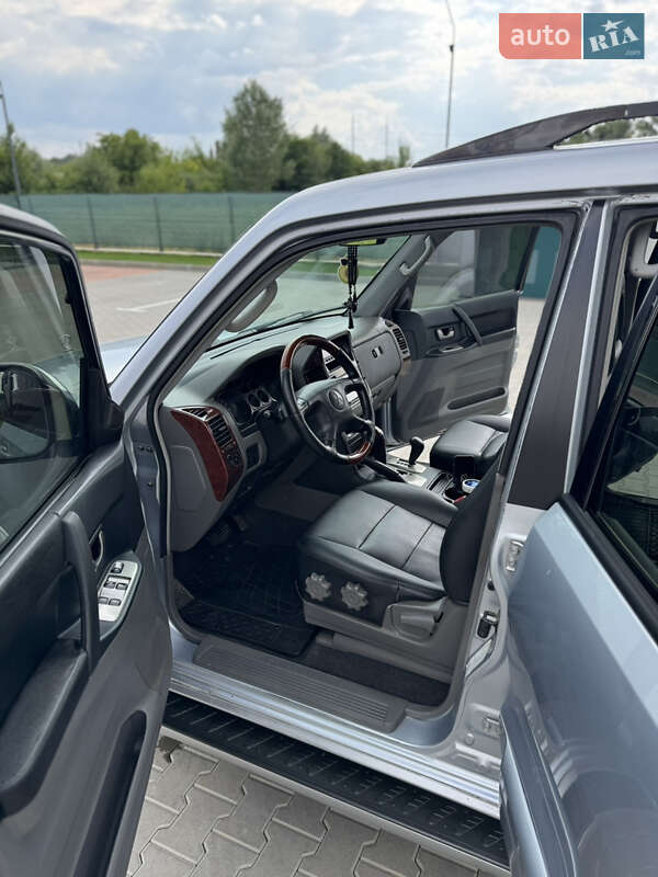 Позашляховик / Кросовер Mitsubishi Pajero 2005 в Вінниці