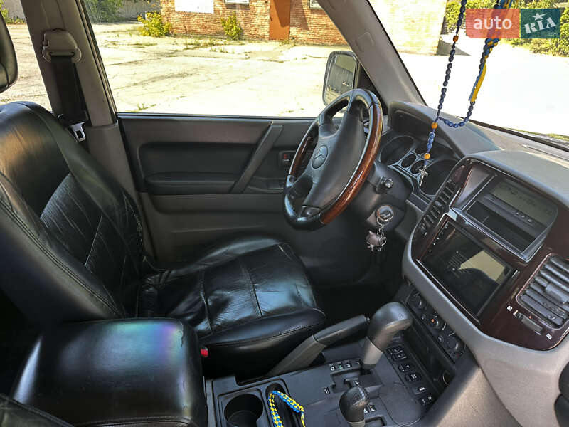 Внедорожник / Кроссовер Mitsubishi Pajero 2000 в Киеве