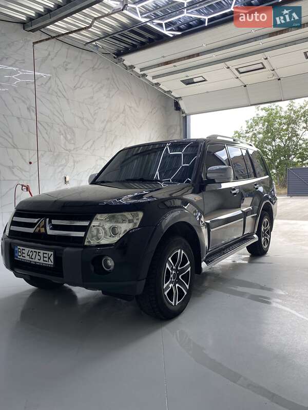 Позашляховик / Кросовер Mitsubishi Pajero 2008 в П'ятихатках фото 11 Позашляховик / Кросовер Mitsubishi Pajero 2008 в П'ятихатках