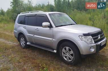 Внедорожник / Кроссовер Mitsubishi Pajero 2007 в 