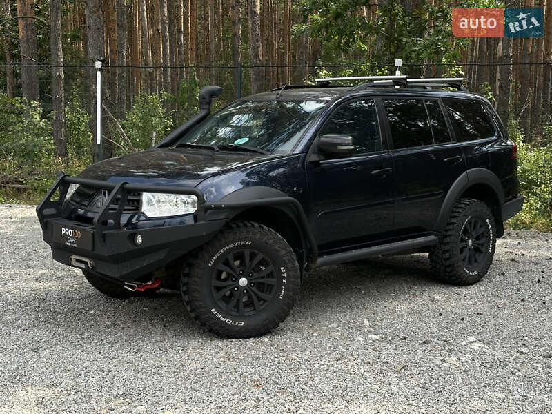 Mitsubishi Pajero 2013
