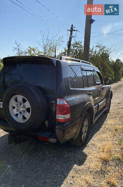 Внедорожник / Кроссовер Mitsubishi Pajero 2006 в 