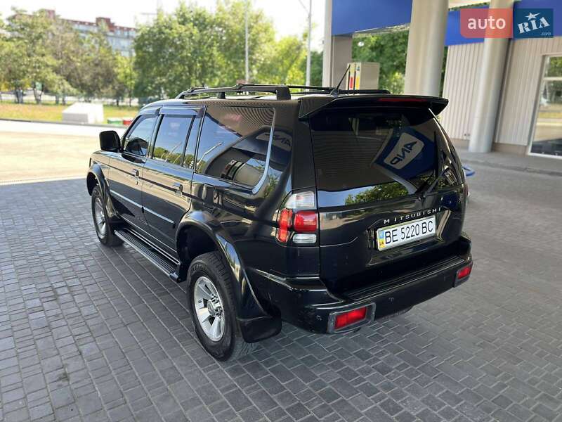 Позашляховик / Кросовер Mitsubishi Pajero 2007 в Миколаєві